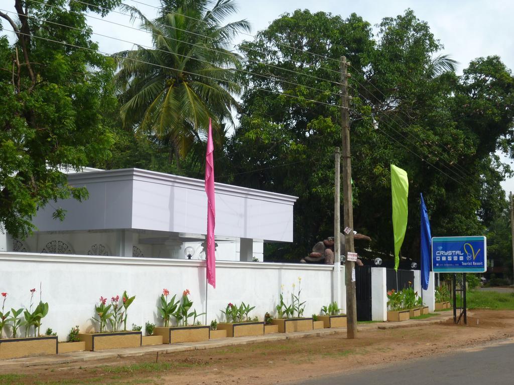 Crystal V Tourist Resort Anurâdhapura Extérieur photo